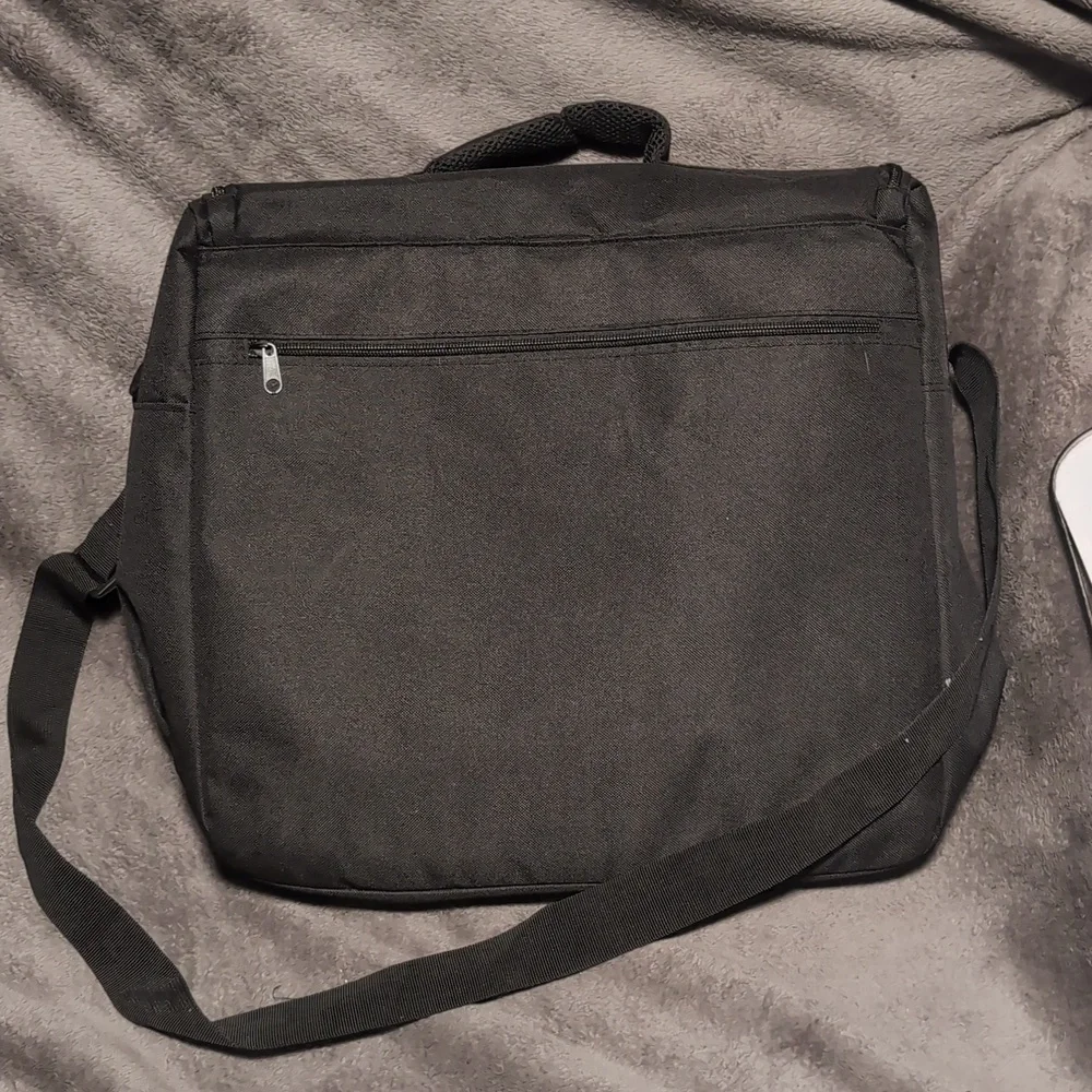 Personal Item Bags Size matters messenger laptop bag